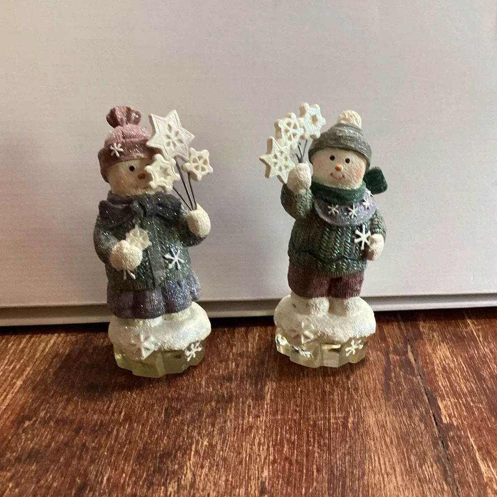 Snow Kid Figurines Resin Star‎ Wand Ice Base Glitter